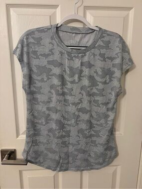Grey Camo Short-Sleeve Women's Top Active Wear